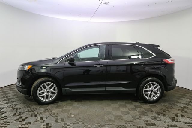 Used 2024 Black Ford SEL image 6