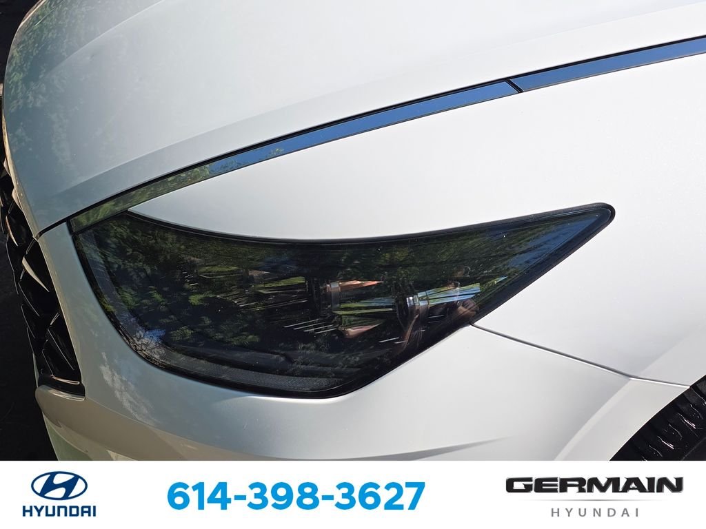Used 2023 White Hyundai SEL image 15