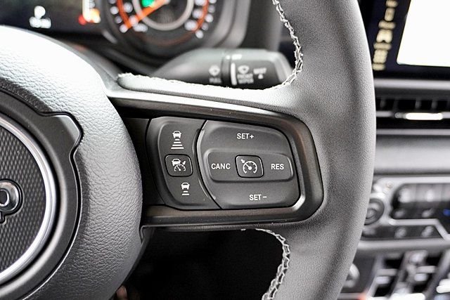 New 2025 Bright White Clear-Coat Exterior Paint Jeep Willys image 46