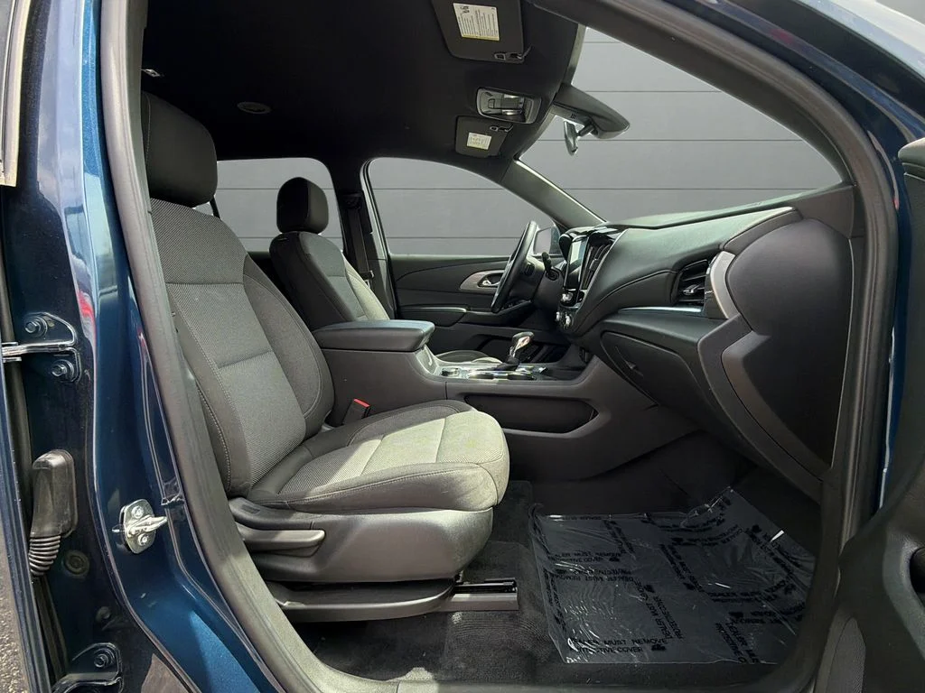 2023 Chevrolet Traverse 1LT - Photo 15