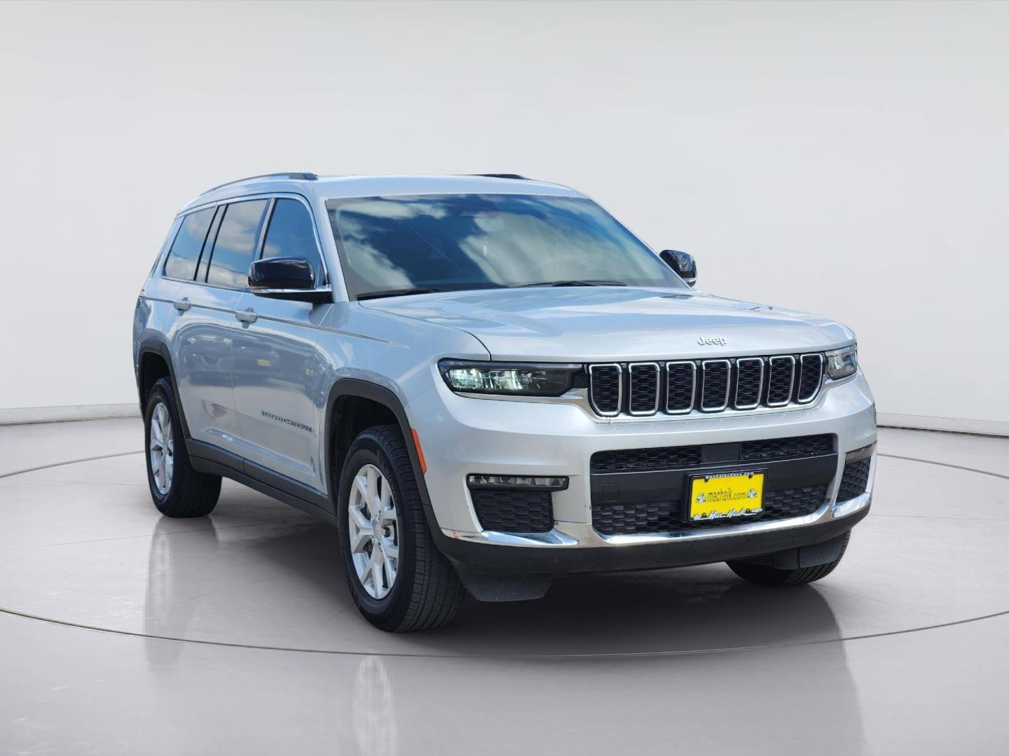 2023 Jeep Grand Cherokee L photo 3 of 35