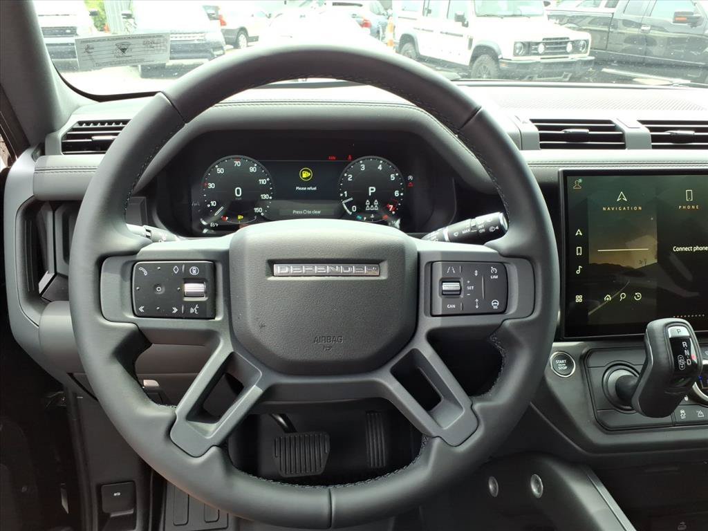 Certified Used 2026 Santorini Black Metallic Land Rover X-Dynamic SE image 15