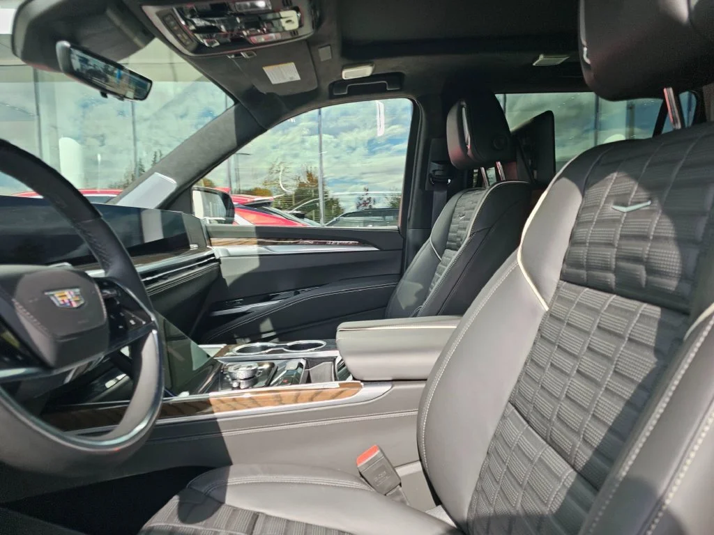 Certified Used 2026 Black Raven Cadillac Platinum Sport image 22