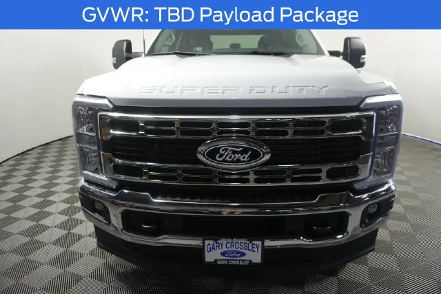 New 2027 Oxford White Ford F-350® XLT image 8