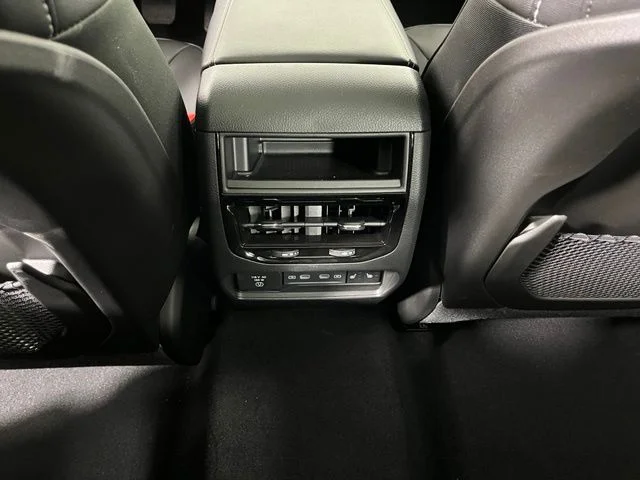 Used 2026 Silver Jeep Limited image 38