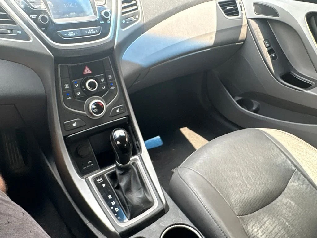 Used 2015 Shale Gray Metallic Hyundai Limited image 19