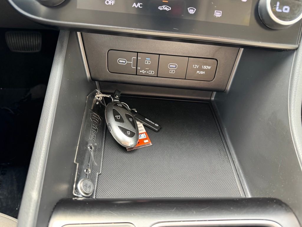 2025 Hyundai Sonata SEL - Photo 15
