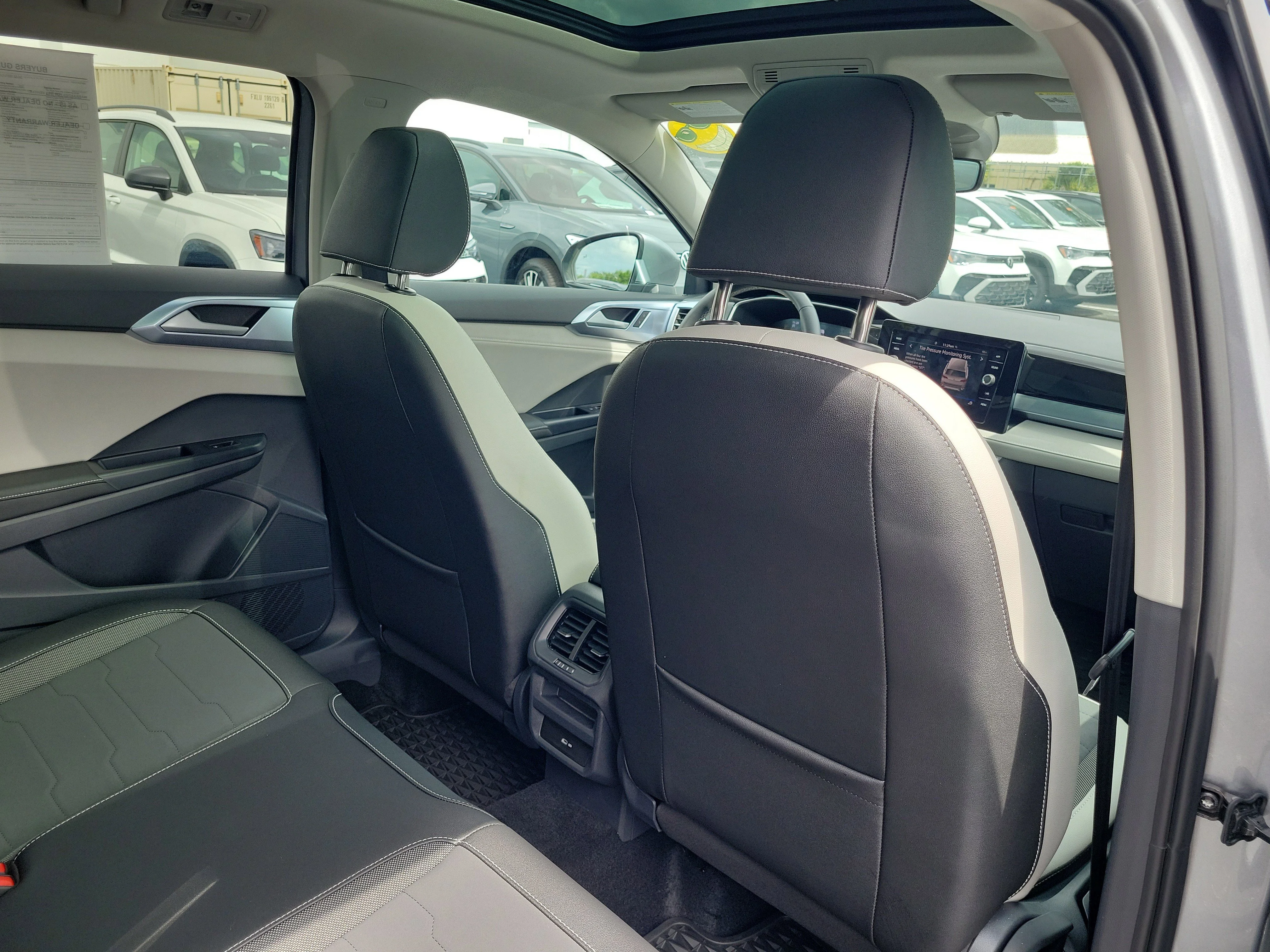 Certified Used 2025 Silver Volkswagen 1.5T SE image 11