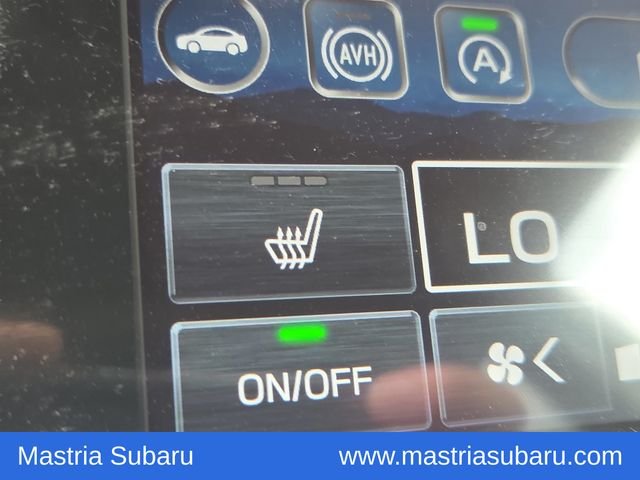Used 2025 White Subaru Onyx Edition image 30