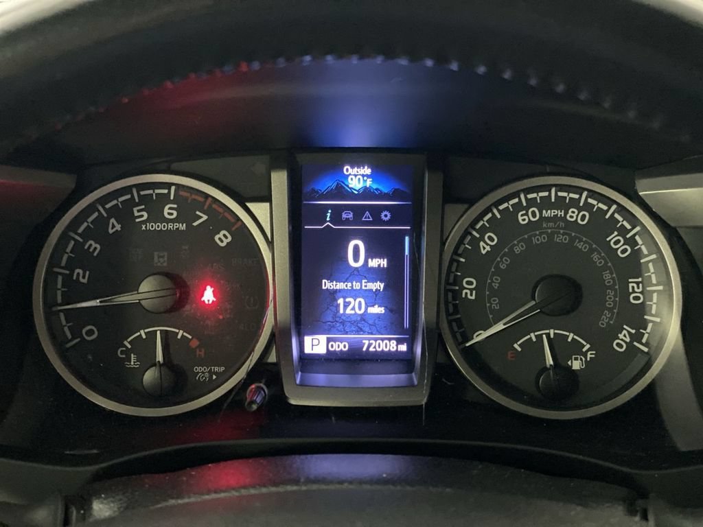 Used 2022 Gray Toyota SR5 V6 image 11