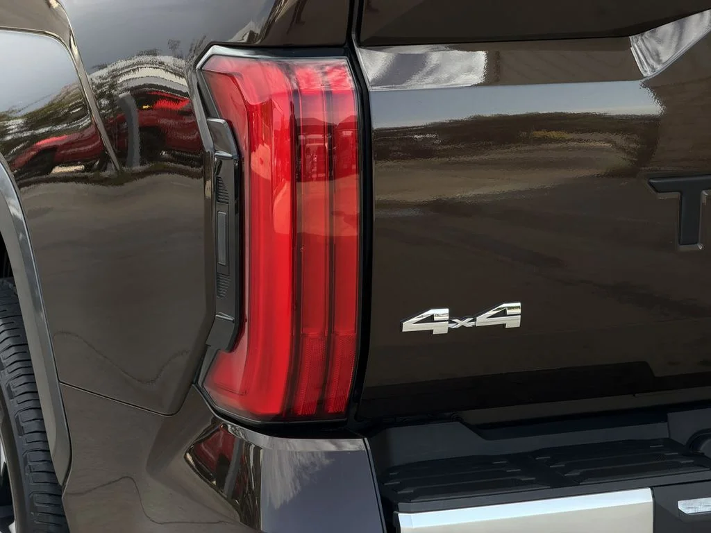 Used 2023  Toyota Limited image 11