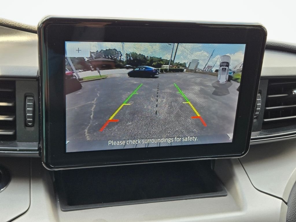 Used 2023 Silver Ford XLT image 27
