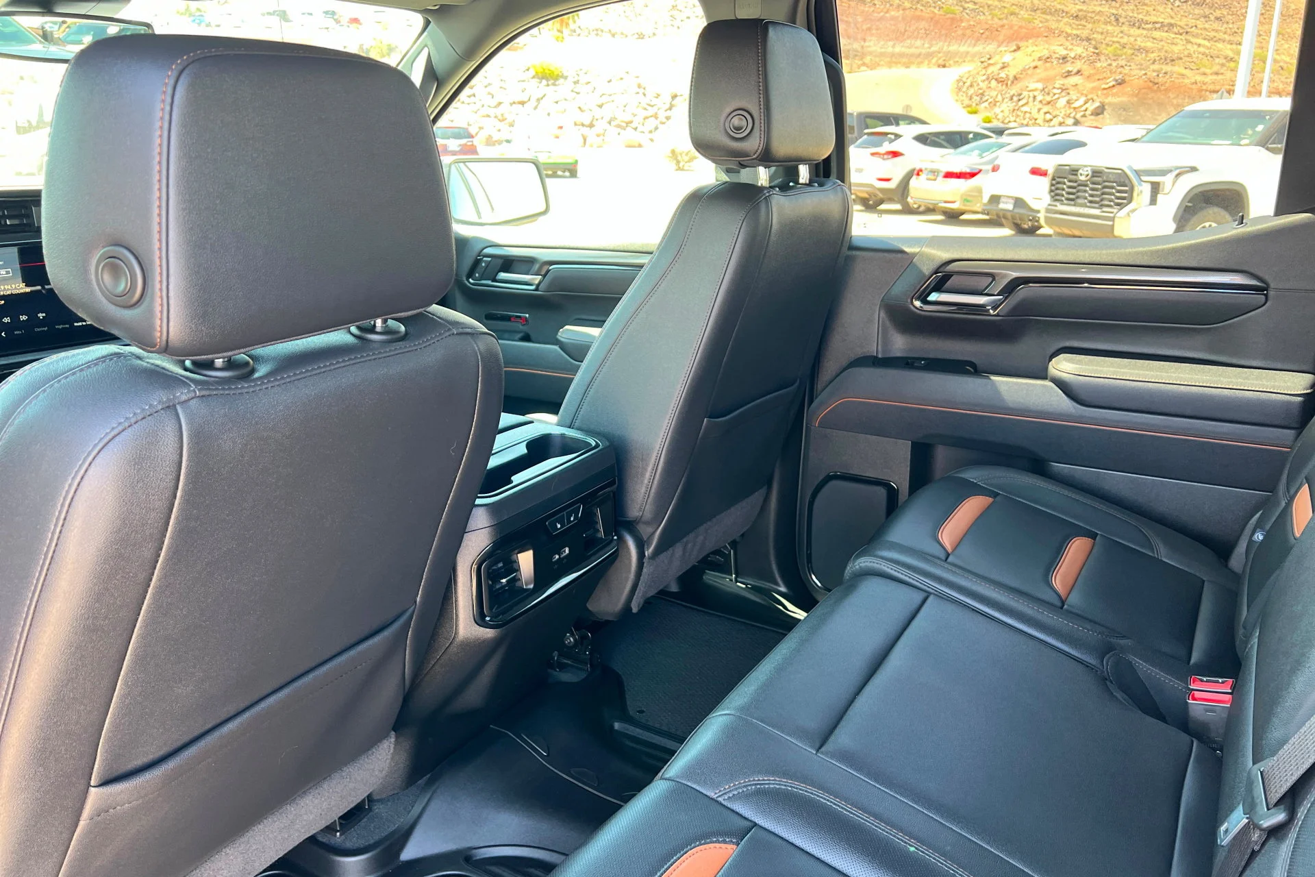 Used 2025 Summit White GMC AT4 image 19