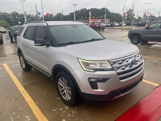 Used 2018 Silver Ford XLT image 4