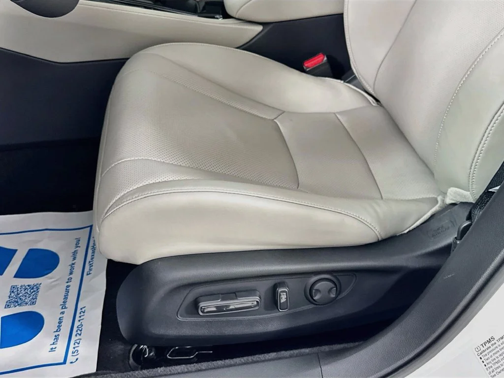 New 2026 Platinum White Pearl Honda EX-L image 22