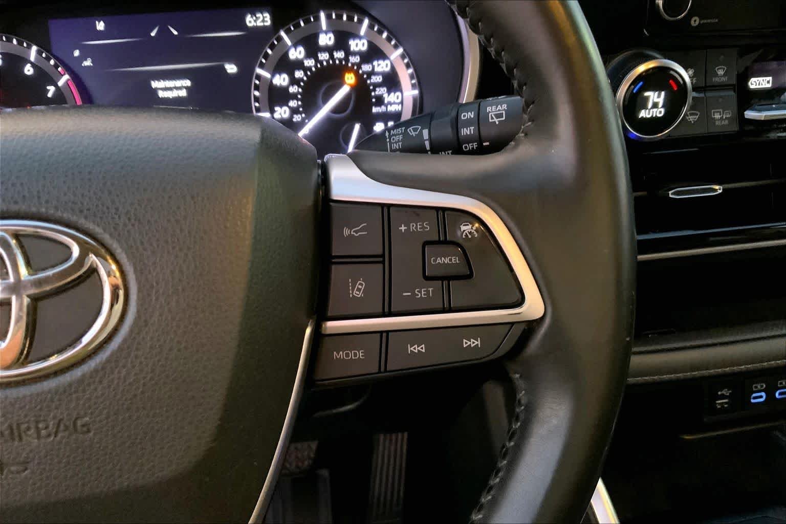 Used 2022 Midnight Black Metallic Toyota XLE image 24