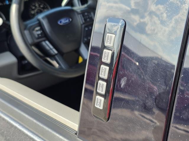 Used 2019 Magnetic Metallic FORD XLT image 29