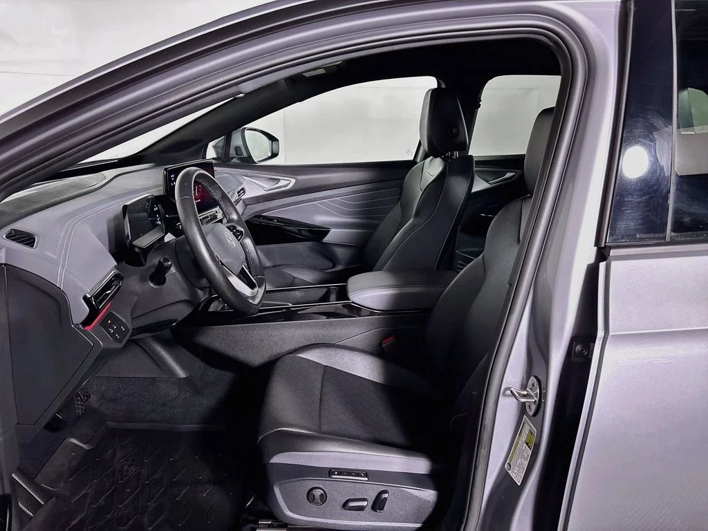 Certified Used 2023 Silver Volkswagen Pro S image 12