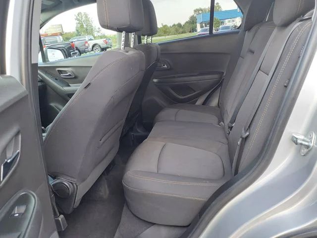 Used 2017 Silver Chevrolet LT image 23
