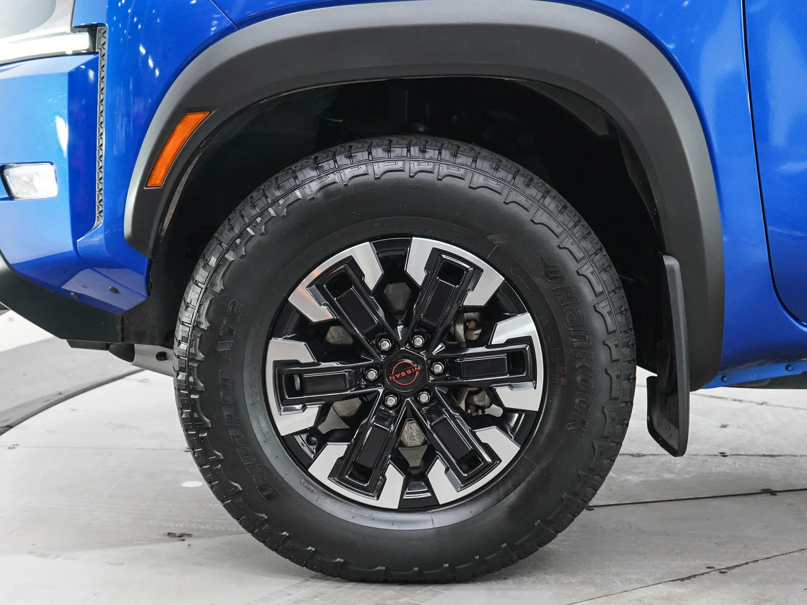 Used 2024 Bluestone Pearl Nissan PRO-4X image 30