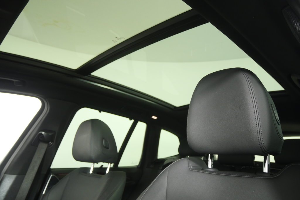 Used 2021 Dark Graphite Metallic BMW sDrive30i image 12