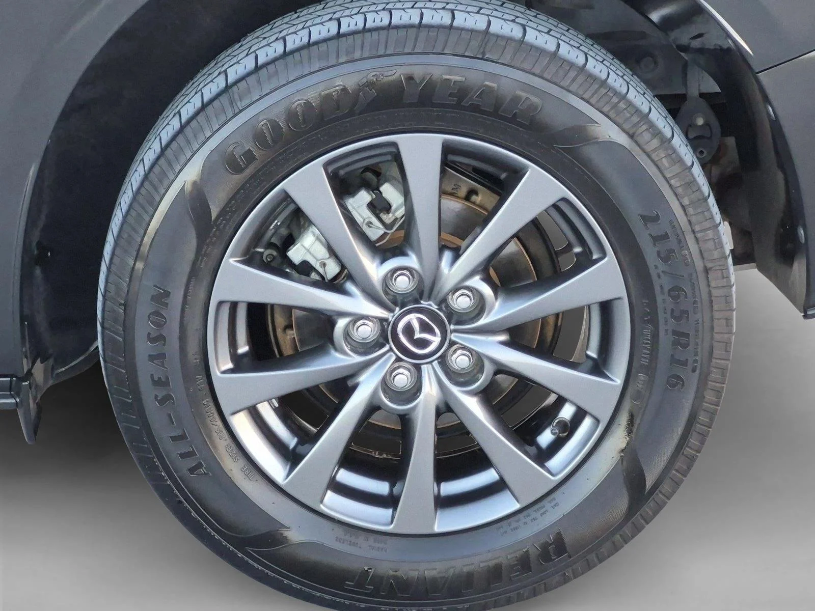 Used 2021 Snowflake White Pearl Mica Mazda 2.5 S image 23
