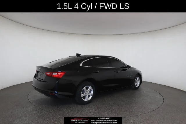 Used 2022 Black Chevrolet LS image 18