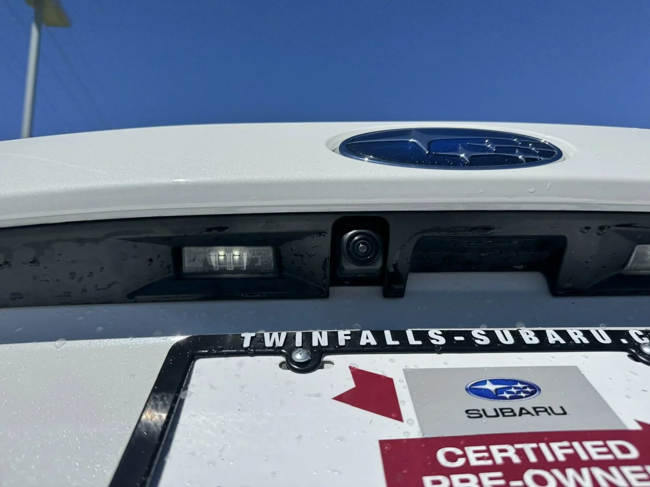 Certified Used 2025 Crystal White Pearl Subaru Onyx Edition image 39