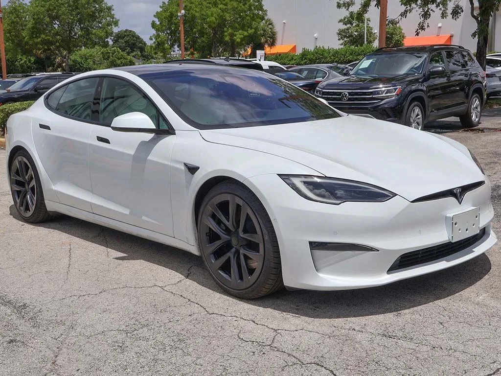 Used 2023 Tesla Model S Standard Range with VIN 5YJSA1E51PF502141 for sale in Miami, FL