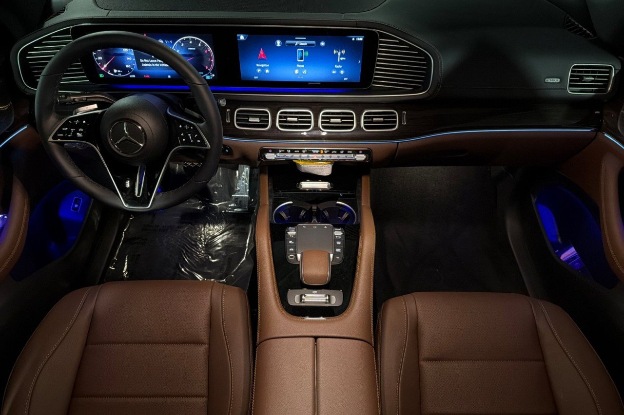 New 2026 Obsidian Black Metallic Mercedes-Benz GLS 450 4MATIC® SUV image 12