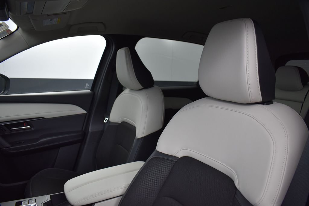 New 2026 Navy Blue Mica Mazda 2.5 S Select AWD image 9