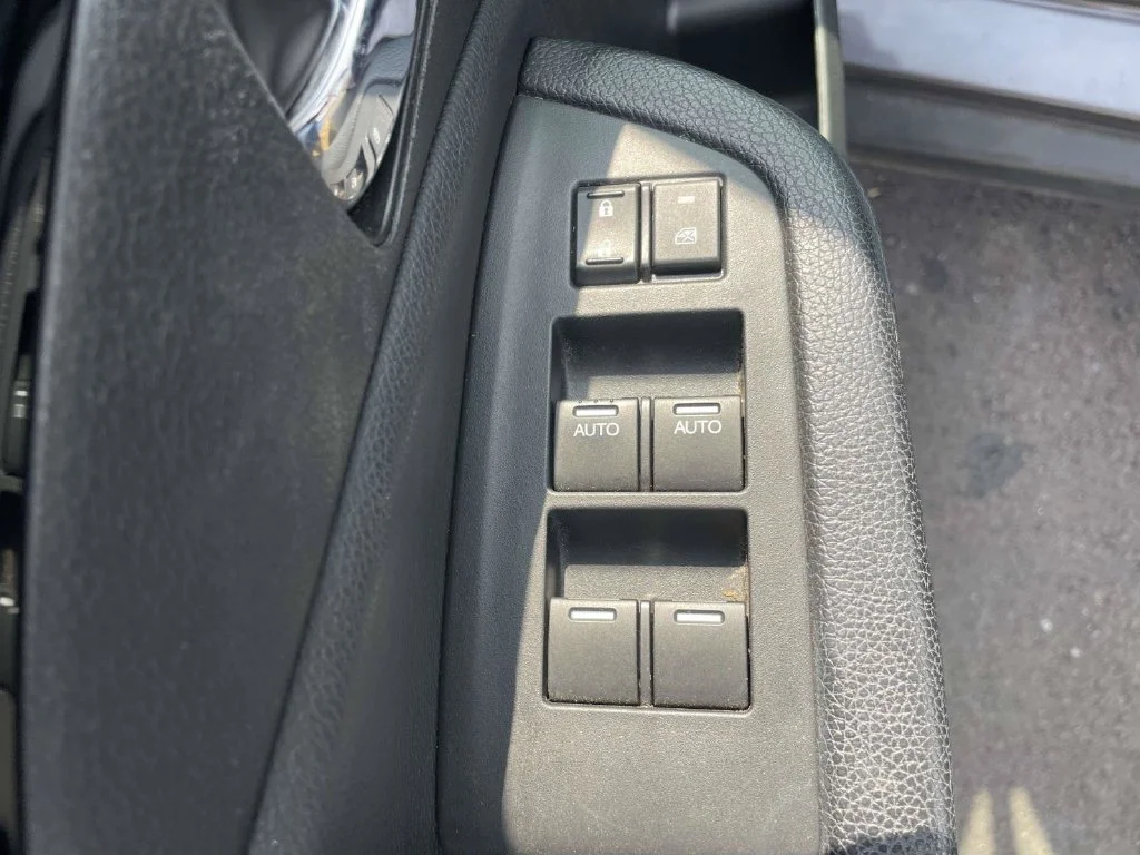 Used 2017  Honda Touring image 16