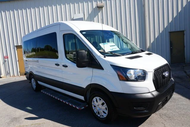 New 2026 Oxford White Ford Passenger Van XL image 2