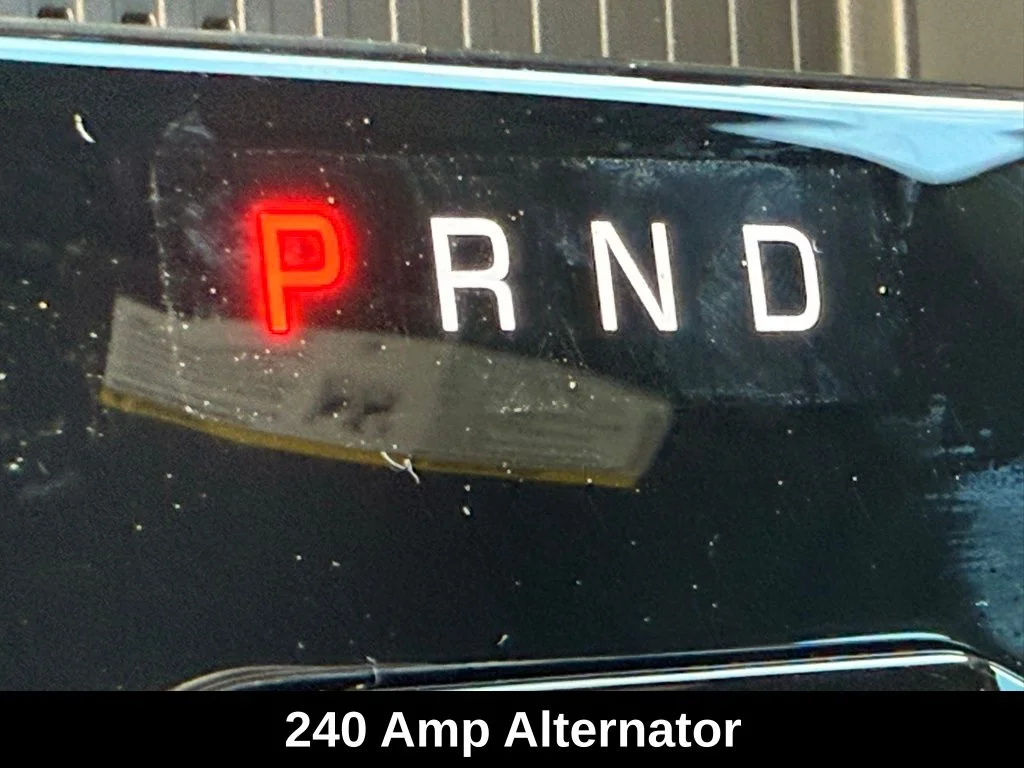 New 2026 Diamond Black Crystal Pearl-Coat Exterior Paint Jeep Altitude image 17