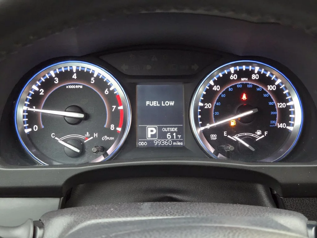 Used 2015 Blizzard Pearl Toyota LE Plus image 34