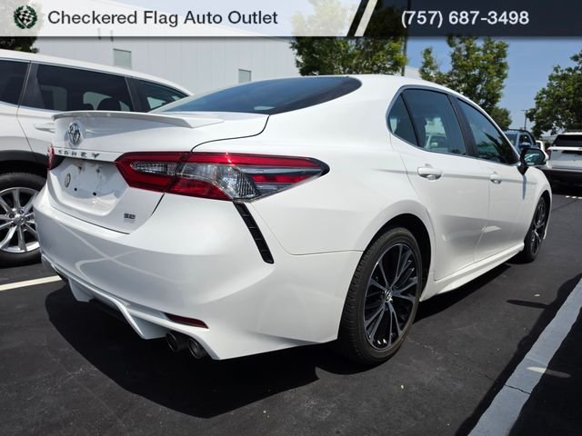 Used 2018 Super White Toyota SE image 6