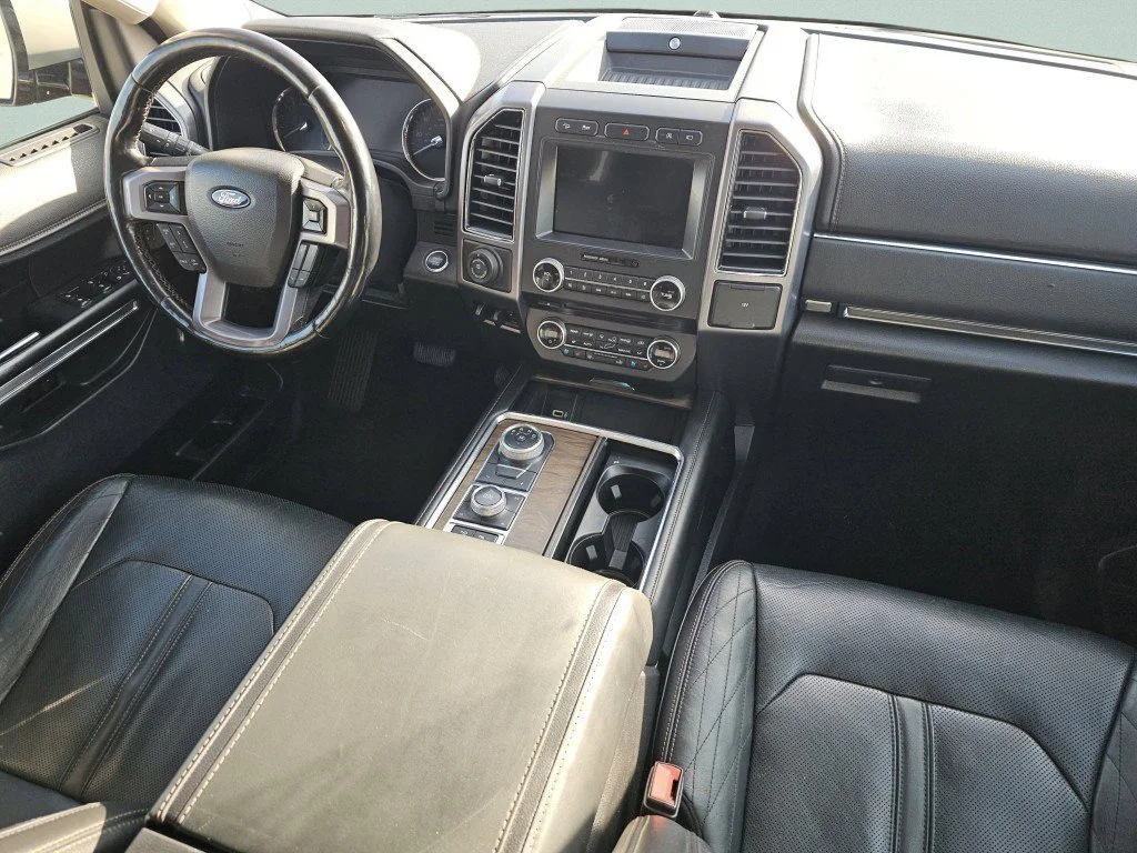 Used 2018 Shadow Black Ford Platinum image 31