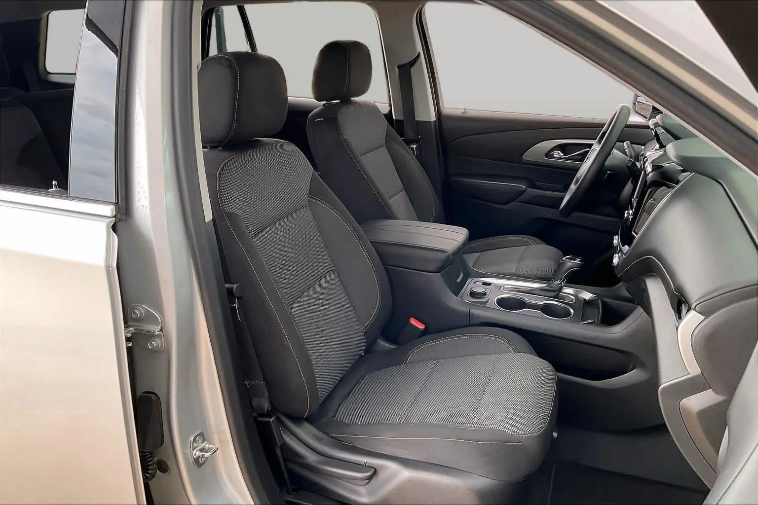 Used 2019 Silver Ice Metallic Chevrolet LS image 9