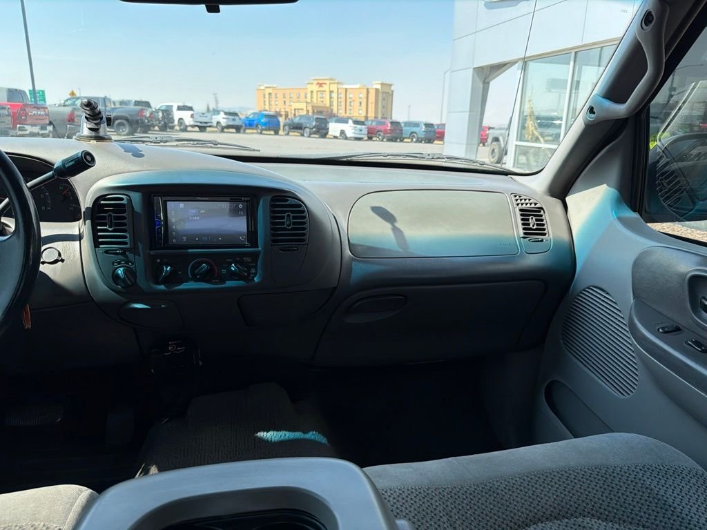 Used 2001  Ford XLT image 26