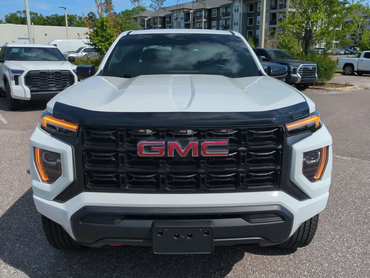 Used 2024 Summit White GMC 2WD Elevation image 9
