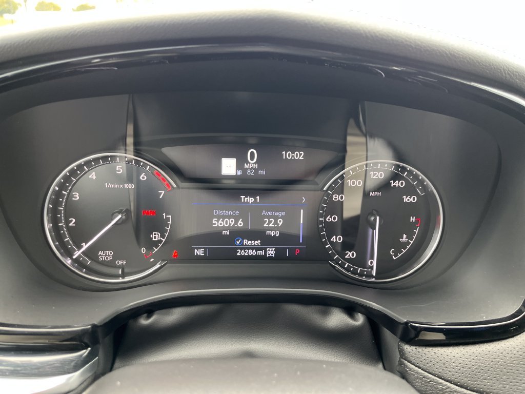 Used 2023 White Cadillac Premium Luxury image 17