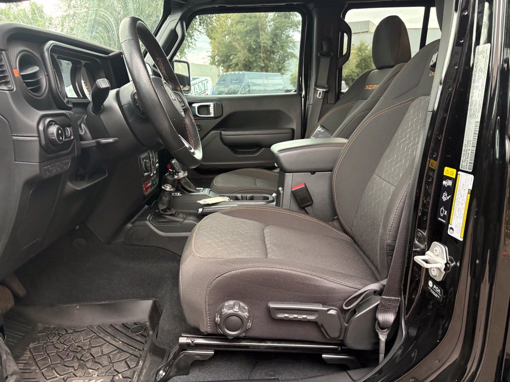 Used 2024 Black Jeep Mojave image 9