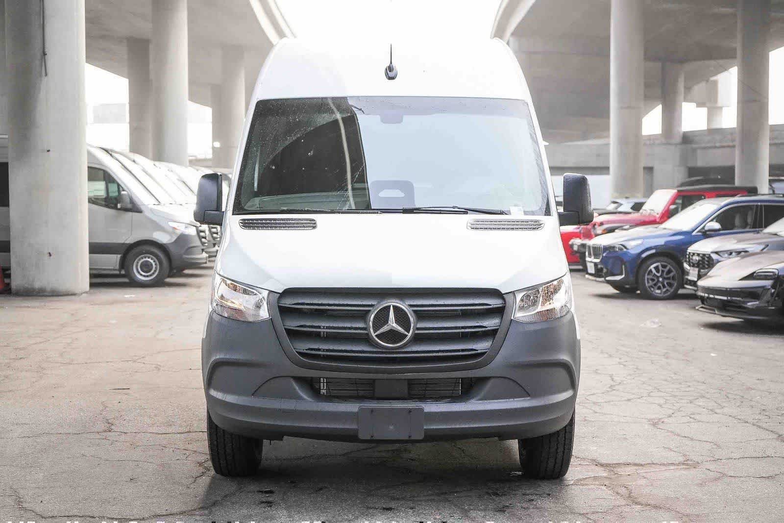 New 2026 Arctic White Mercedes-Benz Cargo 170WB High Roof RWD 2.0L I4 Diesel Turbo SO image 2