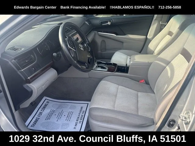 Used 2014 Silver Toyota XLE image 13