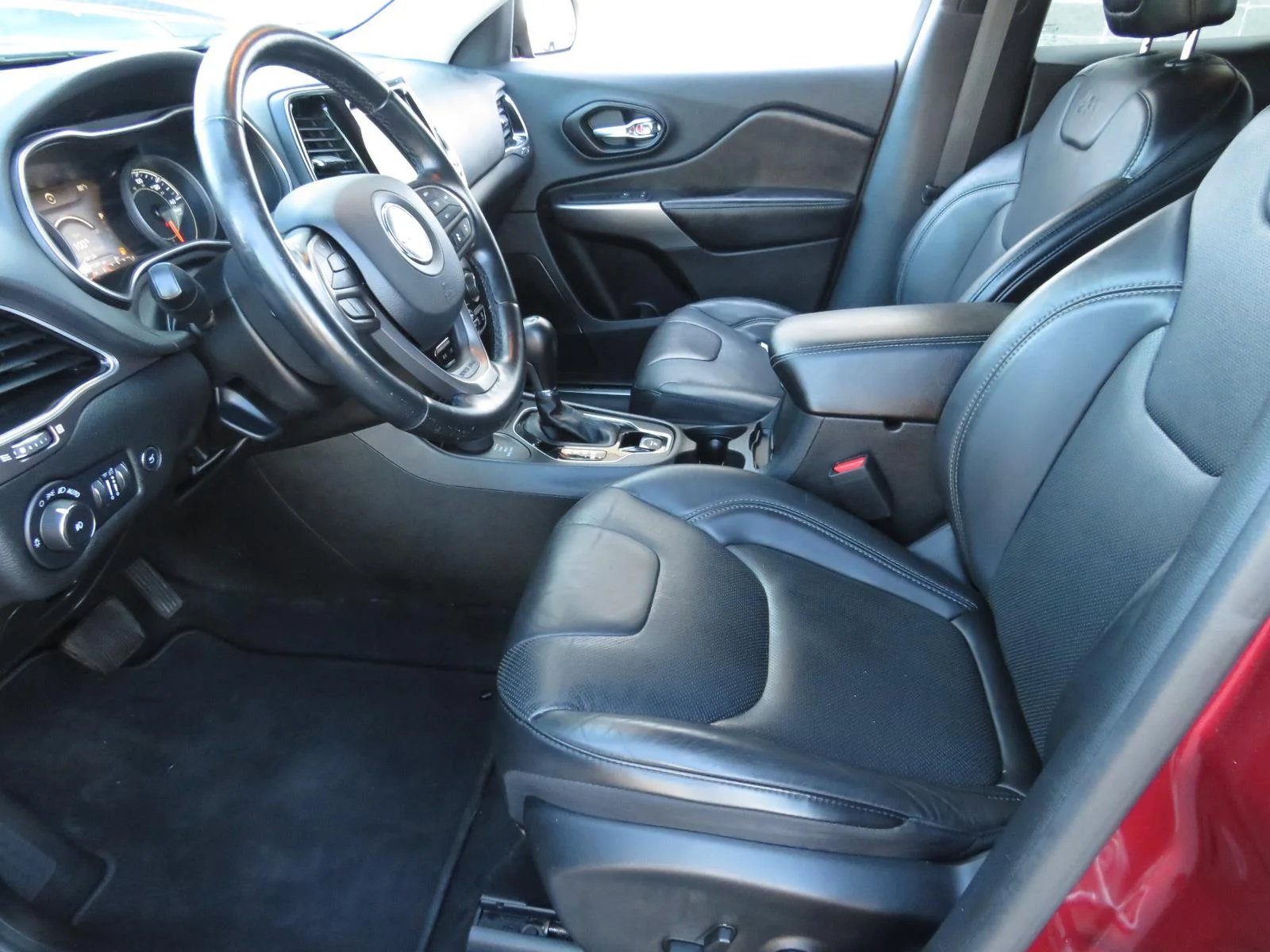 Used 2021 Velvet Red Pearlcoat Jeep Limited image 21