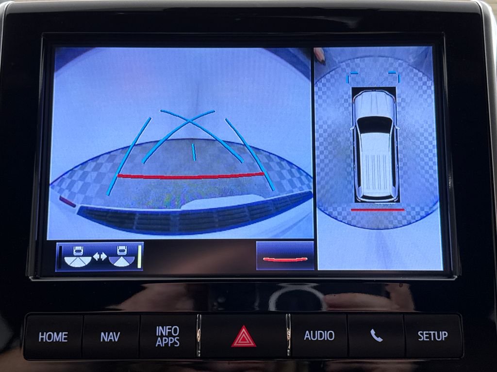 2019 Toyota Land Cruiser Base - Photo 16