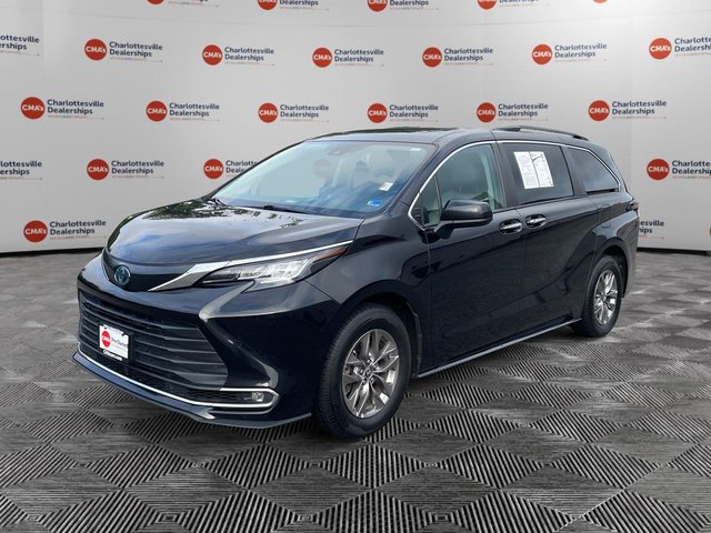 2023 Toyota Sienna XLE