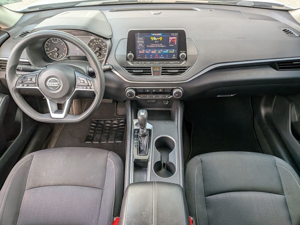 Used 2022 Silver Nissan 2.5 SV image 24