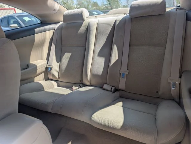 Used 2008 White Toyota  image 15
