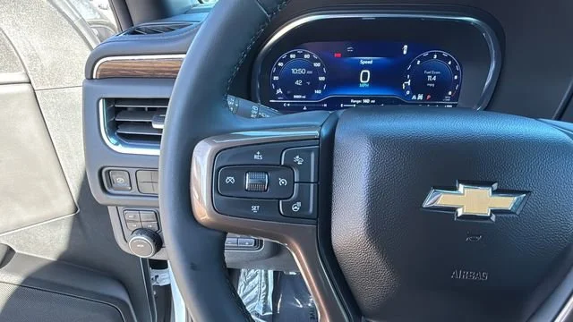 Used 2024 Summit White Chevrolet High Country image 22